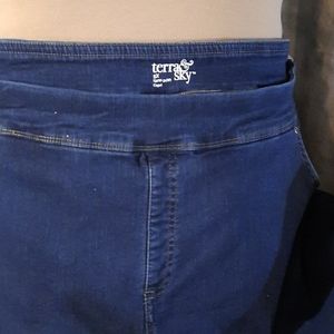 Stretch blue Jean Capri's